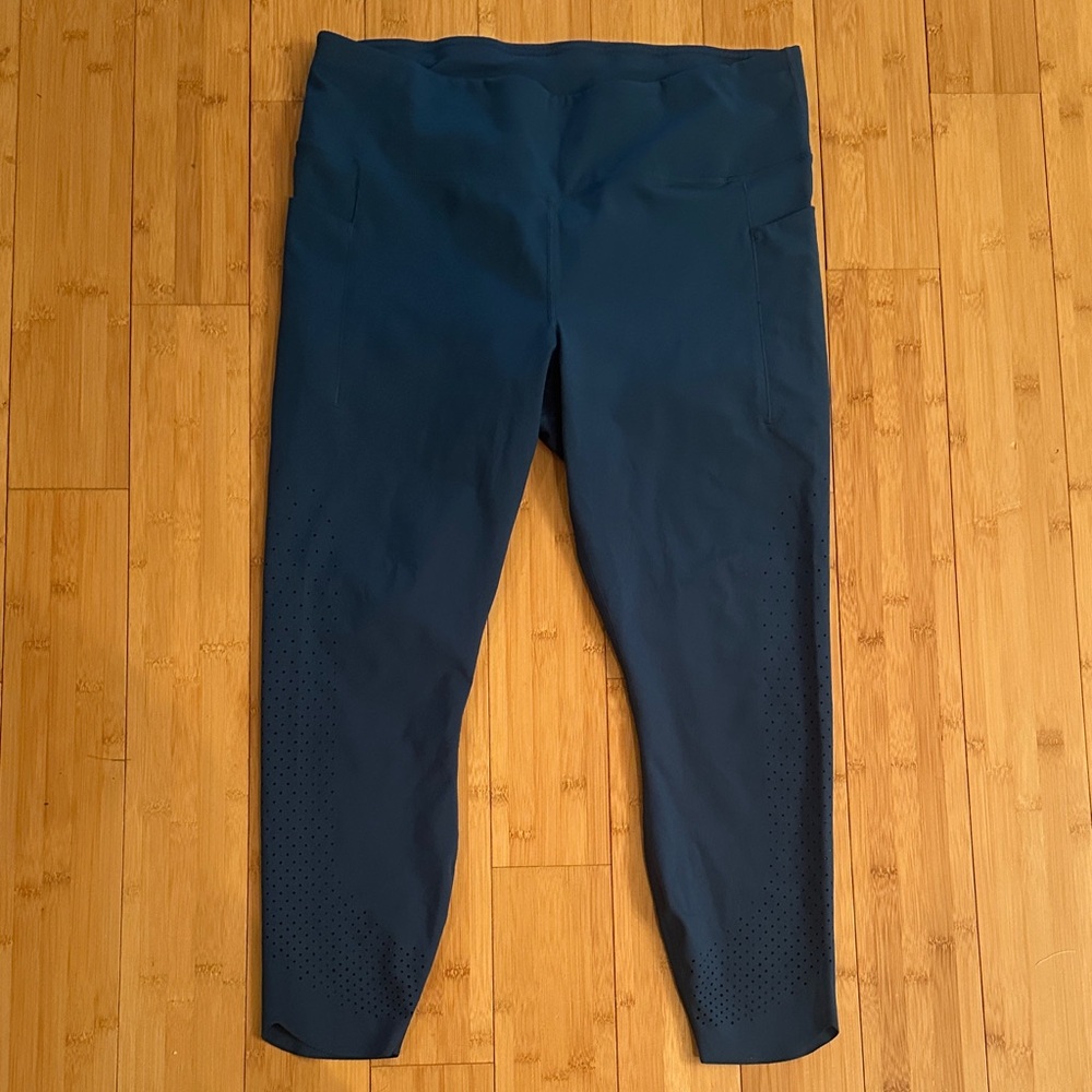 Active Life Women's Teal Leggings with Side Pockets